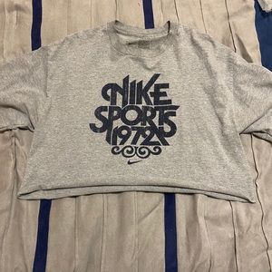 nike t shirt